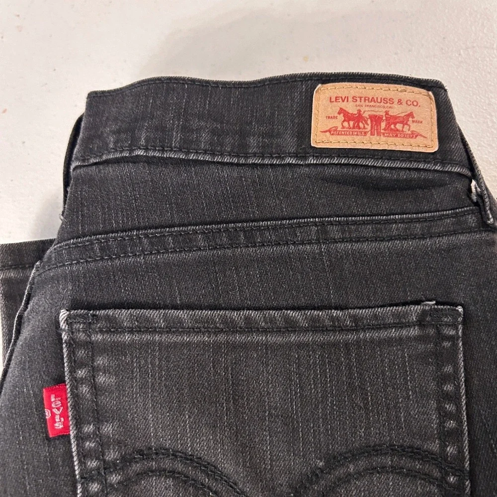 Levis Slim Leg‎ Washed Black Denim Jeans 28x30 or size 6 Cotton Blend